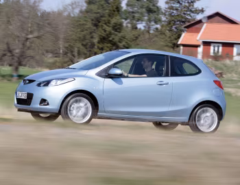 Mazda2 3-door (DE) '2008–10