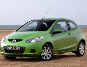 Mazda2 3-door [UK-spec] (DE) '2008–10
