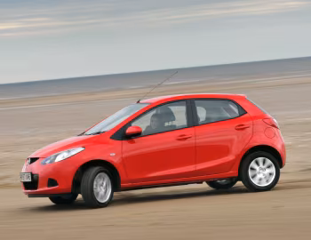 Mazda2 5-door [UK-spec] (DE) '2007–10