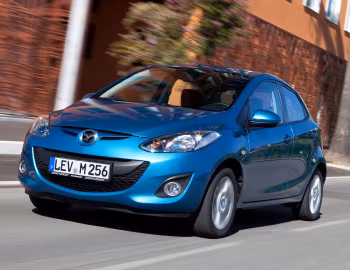 Mazda2 5-door (DE2) '2010–14
