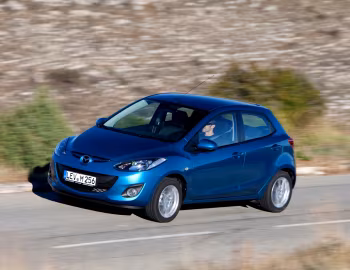 Mazda2 5-door (DE2) '2010–14