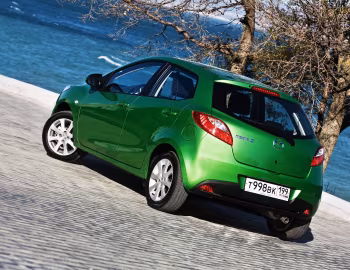 Mazda2 5-door [Worldwide] (DE) '2007–10