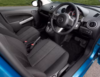 Interior Mazda2 5-door [UK-spec] (DE2) '2010–14
