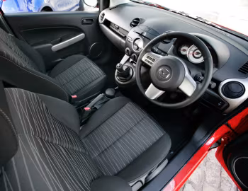 Panel frontal Mazda2 5-door [UK-spec] (DE) '2007–10