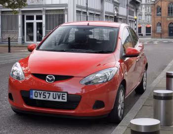 Mazda2 5-door [UK-spec] (DE) '2007–10