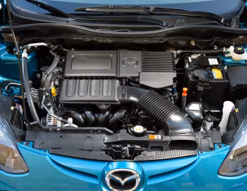 Bajo el capó Mazda2 5-door (DE2) '2010–14