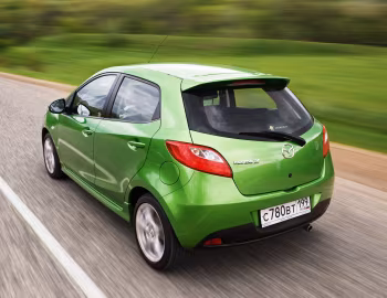Mazda2 5-door [Worldwide] (DE) '2007–10