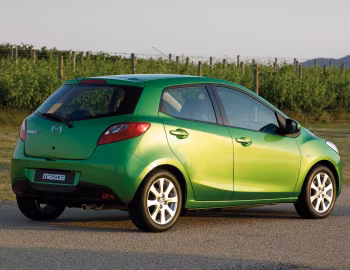 Mazda2 5-door [Worldwide] (DE) '2007–10