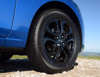 Mazda2 "Black+ Edition" [UK-spec] '2018–19