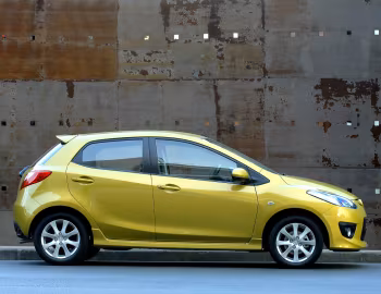 Mazda2 Dynamic [South Africa] (DE) '2007–10