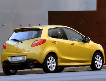 Mazda2 Dynamic [South Africa] (DE) '2007–10
