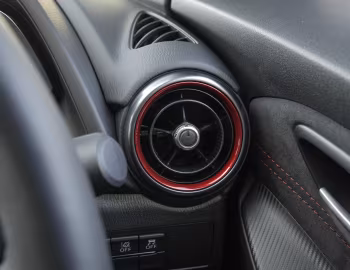 Intérieur Mazda2 Homura Aka [UK-spec] (DJ) '2023–25