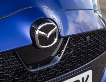 Logo Mazda2 Hybrid [UK-spec] '2024–pr.