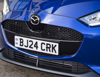 Mazda2 Hybrid [UK-spec] '2024–pr.