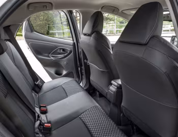 Interior Mazda2 Hybrid [UK-spec] '2022–23