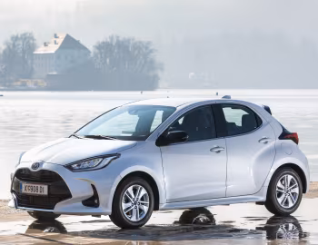 Mazda2 Hybrid [EU-spec] '2022–23