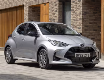 Mazda2 Hybrid [UK-spec] '2022–23