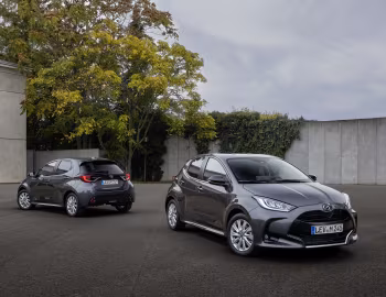 Mazda2 Hybrid [EU-spec] '2022–23