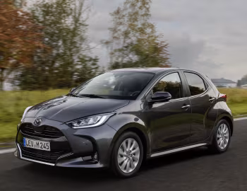 Mazda2 Hybrid [EU-spec] '2022–23