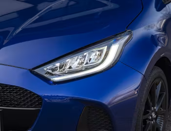 Mazda2 Hybrid [UK-spec] '2024–pr.