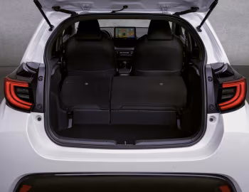 Ambos Mazda2 Hybrid [EU-spec] '2024–pr.