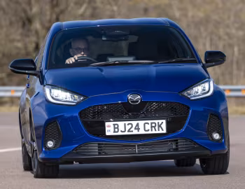 Mazda2 Hybrid [UK-spec] '2024–pr.