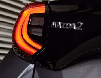 Mazda2 Hybrid [EU-spec] '2022–23