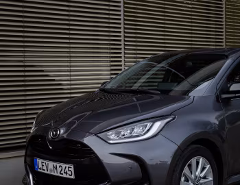 Mazda2 Hybrid [EU-spec] '2022–23