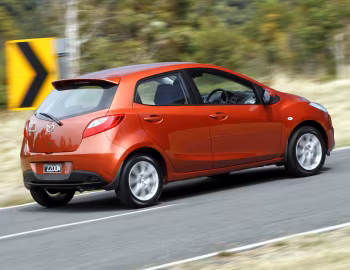 Mazda2 Maxx [Australia] (DE2) '2010–14
