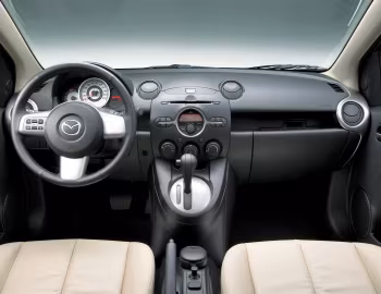 Panel frontal Mazda2 Sedan (DE) '2008–10