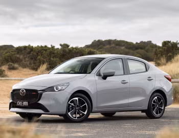 Mazda2 Sedan [Australia] (DJ) '2023–pr.