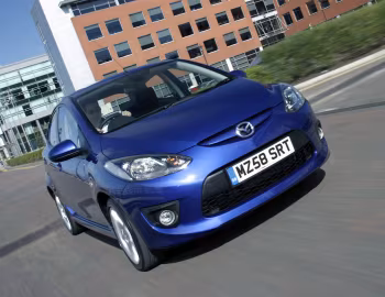 Mazda2 Sport 3-door [UK-spec] (DE) '2008–10