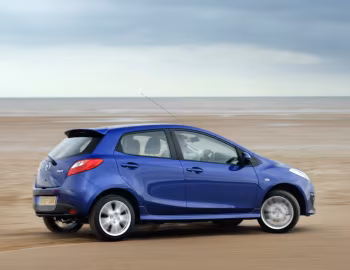 Mazda2 Sport 5-door [UK-spec] (DE) '2007–10
