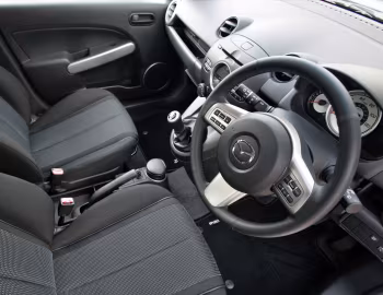 Panel frontal Mazda2 Sport 5-door [UK-spec] (DE) '2007–10
