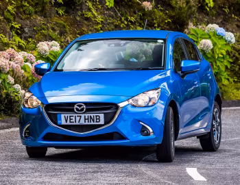 Mazda2 "Tech Edition" [UK-spec] (DJ) '2017