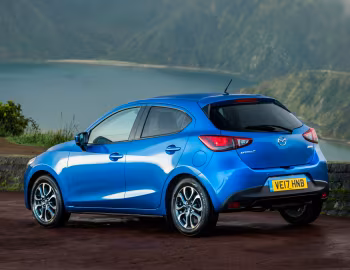 Mazda2 "Tech Edition" [UK-spec] (DJ) '2017