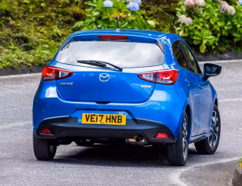 Mazda2 "Tech Edition" [UK-spec] (DJ) '2017