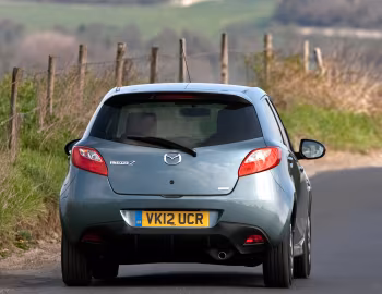 Mazda2 "Venture" [UK-spec] (DE2) '04.2012–12.2013