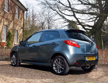 Mazda2 "Venture" [UK-spec] (DE2) '04.2012–12.2013