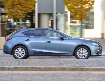Mazda3 Hatchback [UK-spec] (BM) '2013–16
