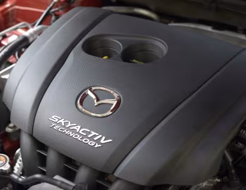 Bajo el capó 2014–16 Mazda3 Hatchback [North America] (BM) '2013–16