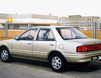 Mazda 323 [China] (CA7130) '2000–04