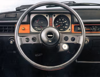 Panel frontal Mazda 323 2-door [Worldwide] (FA) '1977–80