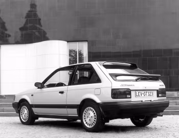 Mazda 323 GT (BF) '1985–87