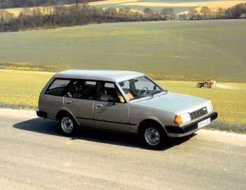 Mazda 323 Kombi (BD) '1980–86