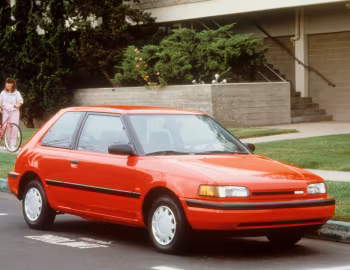 1990–92 Mazda 323 SE [North America] (BG) '1989–92