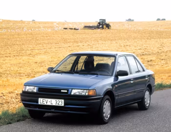 Mazda 323 Sedan [Worldwide] (BG) '1989–92