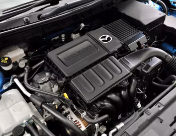 Bajo el capó Mazda3 Hatchback [UK-spec] (BL) '2009–11