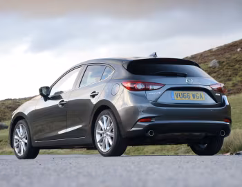 Mazda3 Hatchback [UK-spec] (BM) '2016–19