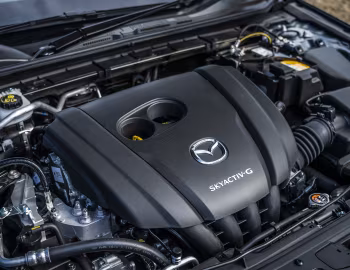 Bajo el capó Mazda3 Skyactiv-G Hatchback [UK-spec] (BP) '2019–pr.